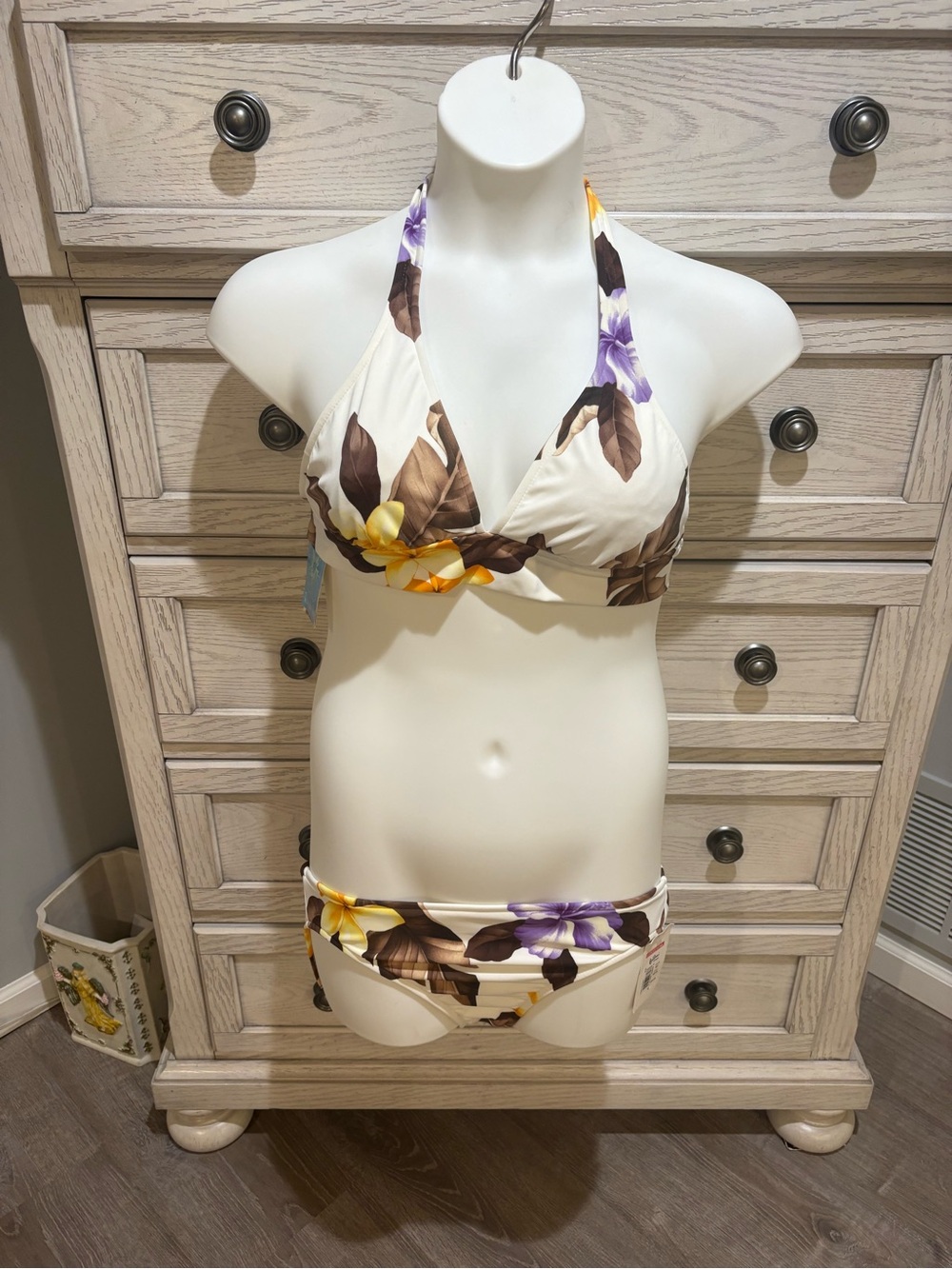 QuicksilverWhite Floral Bikini Set with Brown Leaves and Yellow & Purple Flowers